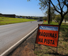 Obras do Contorno Sul de Maringa sao  11,8 km de extensão entre as PR-317 e a BR-376. Recuperacao emergencial do pavimento.  -  04/08/2020 -  Foto: Geraldo Bubniak/AEN