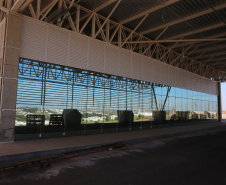Obras do novo Terminal Rodoviário de Umuarama, que está situada na Avenida Romeu Zolim, no Parque Residencial Interlagos.  A nova rodoviária terá 7.599 m² de área construída, calçadas, boxes e demais instalações, além de ampla área externa para circulação, plataformas, estacionamento, jardins e áreas de passeio, banheiros, sala de administração, obras de acessibilidade e acessos facilitados para entrada e saída dos usuários. -  05/08/2020 -  Foto: Geraldo Bubniak/AEN