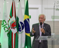 As cooperativas de créditos são estratégicas e ajudam a fortalecer o setor produtivo paranaense, em especial durante a pandemia da Covid 19. A afirmação foi feita pelo vice-governador Darci Piana ao participar, nesta quinta-feira (08), da inauguração de uma agência do Sicredi em Curitiba. Ele destacou o setor, que hoje representa na região Sul cerca de 15% no sistema financeiro.. Foto: Camila Tonett