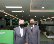 As cooperativas de créditos são estratégicas e ajudam a fortalecer o setor produtivo paranaense, em especial durante a pandemia da Covid 19. A afirmação foi feita pelo vice-governador Darci Piana ao participar, nesta quinta-feira (08), da inauguração de uma agência do Sicredi em Curitiba. Ele destacou o setor, que hoje representa na região Sul cerca de 15% no sistema financeiro.. Foto: Camila Tonett