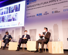 O governador Carlos Massa Ratinho Junior apresentou nesta quarta-feira (28), em São Paulo, durante a conferência Infraestrutura, PPP’s e Concessões, oportunidades para investimentos de grupos privados no Paraná. Ele fez também um balanço da situação econômica do Estado e ressaltou a necessidade de parcerias para alavancar a retomada após a crise causada pela pandemia do novo coronavírus. 