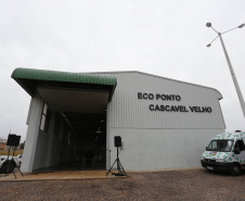 O governador também participou na inauguração do Ecoponto do bairro Cascavel Velho. Essa é uma unidade de triagem e processamento de materiais recicláveis, contemplada em um convênio da prefeitura de Cascavel com a Itaipu Binacional, que pretende descentralizar as atividades de reciclagem e proporcionar melhores condições aos trabalhadores organizados em cooperativas. O investimento foi de R$ 927 mil, sendo 75% custeado pela usina.