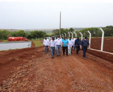 O governador Carlos Massa Ratinho Junior participa nesta quinta-feira (29) da inauguração da usina híbrida EnerDinBo, em Ouro Verde do Oeste. A geradora utilizará a luz do sol e dejetos da suinocultura para produzir energia elétrica. O investimento privado foi de R$ 12 milhões.Ouro Verde do Oeste, 29/10/2020 - Foto: Geraldo Bubniak/AEN