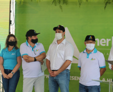 O governador Carlos Massa Ratinho Junior participa nesta quinta-feira (29) da inauguração da usina híbrida EnerDinBo, em Ouro Verde do Oeste. A geradora utilizará a luz do sol e dejetos da suinocultura para produzir energia elétrica. O investimento privado foi de R$ 12 milhões.Ouro Verde do Oeste, 29/10/2020 - Foto: Geraldo Bubniak/AEN