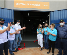 O governador Carlos Massa Ratinho Junior participa nesta quinta-feira (29) da inauguração da usina híbrida EnerDinBo, em Ouro Verde do Oeste. A geradora utilizará a luz do sol e dejetos da suinocultura para produzir energia elétrica. O investimento privado foi de R$ 12 milhões.Ouro Verde do Oeste, 29/10/2020 - Foto: Geraldo Bubniak/AEN