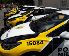 O Departamento de Estradas de Rodagem do Paraná (DER/PR), entregou cinco novas viaturas à Polícia Rodoviária Estadual. A entrega foi terça-feira (27), durante cerimônia que comemorou os 56 anos de atividades do batalhão. Foto:DER