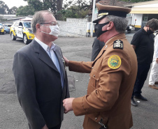 O Departamento de Estradas de Rodagem do Paraná (DER/PR), entregou cinco novas viaturas à Polícia Rodoviária Estadual. A entrega foi terça-feira (27), durante cerimônia que comemorou os 56 anos de atividades do batalhão. Foto:DER