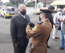O Departamento de Estradas de Rodagem do Paraná (DER/PR), entregou cinco novas viaturas à Polícia Rodoviária Estadual. A entrega foi terça-feira (27), durante cerimônia que comemorou os 56 anos de atividades do batalhão. Foto:DER