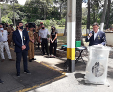 O Departamento de Estradas de Rodagem do Paraná (DER/PR), entregou cinco novas viaturas à Polícia Rodoviária Estadual. A entrega foi terça-feira (27), durante cerimônia que comemorou os 56 anos de atividades do batalhão. Foto:DER