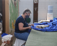 FEITO NO PARANA - Casulo Feliz empresa de Maringa que produz  fio de seda  de forma manual, aproveitando os casulos impróprios para a indústria e também reciclando os subprodutos dessa mesma matéria-prima.07/10/2020 - Foto: Geraldo Bubniak/AEN