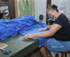 FEITO NO PARANA - Casulo Feliz empresa de Maringa que produz  fio de seda  de forma manual, aproveitando os casulos impróprios para a indústria e também reciclando os subprodutos dessa mesma matéria-prima.07/10/2020 - Foto: Geraldo Bubniak/AEN