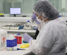 Equipamento amplia a capacidade prática de exames de DNA do Laboratório de Genética Molecular Forense e foi doado pela Secretaria Nacional da Segurança Pública do Ministério da Justiça.
Foto: SESP PR