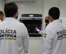 Equipamento amplia a capacidade prática de exames de DNA do Laboratório de Genética Molecular Forense e foi doado pela Secretaria Nacional da Segurança Pública do Ministério da Justiça.
Foto: SESP PR