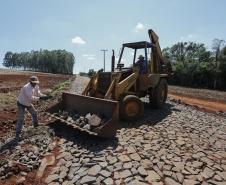 Maripá - 21-10-2020 - Pavimentação da Estrada Municipal MR 200 em Maripá - Foto : Jonathan Campos / AEN