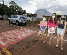 São Miguel do Iguaçu - 21-10-2020 - Ginasio do Colegio Estadual Campo Castelo Branco - Personagem Yasmim Quevedo dos Santos, Maria Luiza da Silva e Katyele Caetano - Foto : Jonathan Campos / AEN