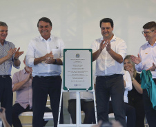 
O governador Carlos Massa Ratinho Junior participou nesta sexta-feira (06), ao lado presidente da República Jair Bolsonaro, da inauguração da Pequena Central Hidrelétrica (PCH) Bedim, em Renascença, na Região Sudoeste