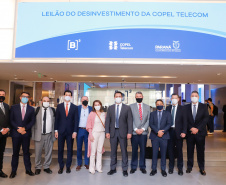 A venda da subsidiária de telecomunicações da Copel arrecadou R$ 2,39 bilhões.Para o governador Carlos Massa Ratinho Junior, o bom resultado demonstra a solidez da companhia e o processo de transparência que acompanhou a privatização, a primeira em 20 anos no Estado. 