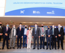 A venda da subsidiária de telecomunicações da Copel arrecadou R$ 2,39 bilhões.Para o governador Carlos Massa Ratinho Junior, o bom resultado demonstra a solidez da companhia e o processo de transparência que acompanhou a privatização, a primeira em 20 anos no Estado. 