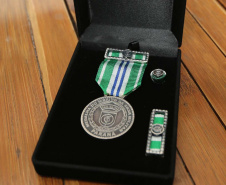 O governador em exercicio Darci Piana entrega nesta quarta-feira (11) a Medalha do Merito da Casa Militar ao lado do  Chefe da Casa Militar Tenente-Coronel Welby Pereira Sales para o Secretário da Segurança Pública do Paraná, coronel Romulo Marinho Soares, Presidente do Tribunal de Justiça, desembargador Adalberto Jorge Xisto Pereira e para o comandante da 5ª Divisão do Exército Brasileiro, general Carlos José Russo Assumpção Penteado.   Curitiba, 27/08/2020 -  Foto: Geraldo Bubniak/AEN