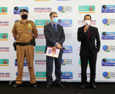 Curitiba, 13 de novembro de 2020.  Polícia Militar participa de coletiva de imprensa no TRE. Foto: Coronel Péricles de Matos, Comandante-Geral da PMPR, Desembargador Tito Campos de Paula, Presedente do TRE-PR, e Coronel Romulo Marinho Soares, Secretário de Estado da Segurança Pública.