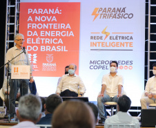 O governador Carlos Massa Ratinho Junior e o presidente da Copel, Daniel Pimentel Slaviero, apresentam nesta quarta-feira (18), em Palotina, no Oeste do Estado, uma chamada pública para a contratação de energia proveniente de autogeradores, na CVale em Palotina.Palotina, 18/11/2020 - Foto: Geraldo Bubniak/AEN