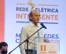 O governador Carlos Massa Ratinho Junior e o presidente da Copel, Daniel Pimentel Slaviero, apresentam nesta quarta-feira (18), em Palotina, no Oeste do Estado, uma chamada pública para a contratação de energia proveniente de autogeradores, na CVale em Palotina. Na foto, Moacir Bertol, diretor geral de Geracao e Distruicao da Copel em sua apresentacao.Palotina, 18/11/2020 - Foto: Geraldo Bubniak/AEN