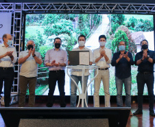 O governador Carlos Massa Ratinho Junior e o presidente da Copel, Daniel Pimentel Slaviero, apresentam nesta quarta-feira (18), em Palotina, no Oeste do Estado, uma chamada pública para a contratação de energia proveniente de autogeradores, na CVale em Palotina.Palotina, 18/11/2020 - Foto: Geraldo Bubniak/AEN