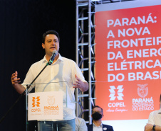 O governador Carlos Massa Ratinho Junior e o presidente da Copel, Daniel Pimentel Slaviero, apresentam nesta quarta-feira (18), em Palotina, no Oeste do Estado, uma chamada pública para a contratação de energia proveniente de autogeradores, na CVale em Palotina.Palotina, 18/11/2020 - Foto: Geraldo Bubniak/AEN