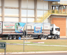 FEITO NO PARANA -  Coamo  cooperativa agro-industrial , a maior cooperativa da América Latina, com sede em Campo Mourão. Tem na linha alimentícia as marcas Primê, Sollus, Dualis e Anniela produz óleo de soja refinado, café torrado e moído, margarinas, farinha de trigo e gordura vegetal hidrogenada. 09/10/2020 -  Foto: Geraldo Bubniak/AEN