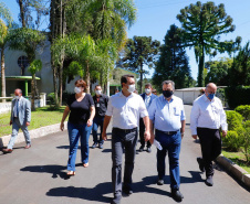 O governador Carlos Massa Ratinho Junior e o secretário de Estado da Saúde, Beto Preto, visitaram nesta quarta-feira (25) o Hospital de Dermatologia Sanitária do Paraná (HDSPR), em Piraquara. 