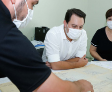 O governador Carlos Massa Ratinho Junior e o secretário de Estado da Saúde, Beto Preto, visitaram nesta quarta-feira (25) o Hospital de Dermatologia Sanitária do Paraná (HDSPR), em Piraquara. 