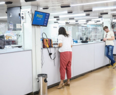 As cerca de 1,2 mil solicitações recebidas diariamente não serão mais aceitas fisicamente. A medida faz parte do projeto Junta 100% Digital, em parceria com o Programa Descomplica, que facilita e desburocratiza os processos, reduz prazos, aumenta a segurança jurídica e moderniza o registro empresarial.