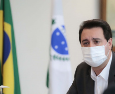O governador Carlos Massa Ratinho Junior se reuniu nesta segunda-feira (7) com a diretoria da Ferragens Negrão, empresa que atua há 52 anos no mercado de ferramentas para construção civil e que planeja investir R$ 63 milhões no Paraná. O encontro foi marcado pela apresentação da primeira parte desse aporte, de R$ 19 milhões, que aconteceu em um novo Centro de Distribuição e em uma loja em São José dos Pinhais, na Região Metropolitana de Curitiba. Foto: Jonathan Campos/AEN