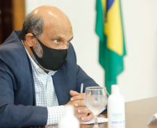 O governador Carlos Massa Ratinho Junior se reuniu nesta segunda-feira (7) com a diretoria da Ferragens Negrão, empresa que atua há 52 anos no mercado de ferramentas para construção civil e que planeja investir R$ 63 milhões no Paraná. O encontro foi marcado pela apresentação da primeira parte desse aporte, de R$ 19 milhões, que aconteceu em um novo Centro de Distribuição e em uma loja em São José dos Pinhais, na Região Metropolitana de Curitiba.