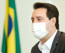 O governador Carlos Massa Ratinho Junior se reuniu nesta segunda-feira (7) com a diretoria da Ferragens Negrão, empresa que atua há 52 anos no mercado de ferramentas para construção civil e que planeja investir R$ 63 milhões no Paraná. O encontro foi marcado pela apresentação da primeira parte desse aporte, de R$ 19 milhões, que aconteceu em um novo Centro de Distribuição e em uma loja em São José dos Pinhais, na Região Metropolitana de Curitiba.