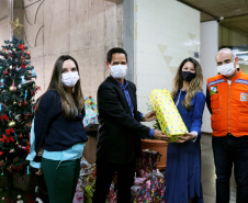 Mais de 1,5 mil brinquedos arrecadados pela Segurança Pública são entregues ao projeto Natal Voluntário. Foto:SESP
