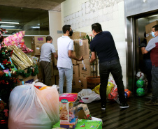 Mais de 1,5 mil brinquedos arrecadados pela Segurança Pública são entregues ao projeto Natal Voluntário. Foto:SESP