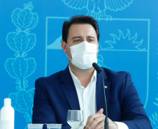 Paraná vai começar em 18 de fevereiro em formato híbrido. 
A confirmação do calendário escolar foi feita pelo governador Carlos Massa Ratinho Junior durante entrevista coletiva, nesta terça-feira (15), no Palácio Iguaçu.