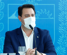 Paraná vai começar em 18 de fevereiro em formato híbrido. 
A confirmação do calendário escolar foi feita pelo governador Carlos Massa Ratinho Junior durante entrevista coletiva, nesta terça-feira (15), no Palácio Iguaçu.