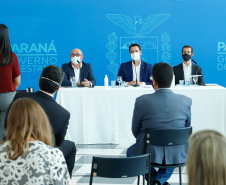 Paraná vai começar em 18 de fevereiro em formato híbrido. 
A confirmação do calendário escolar foi feita pelo governador Carlos Massa Ratinho Junior durante entrevista coletiva, nesta terça-feira (15), no Palácio Iguaçu.