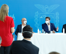 Paraná vai começar em 18 de fevereiro em formato híbrido. 
A confirmação do calendário escolar foi feita pelo governador Carlos Massa Ratinho Junior durante entrevista coletiva, nesta terça-feira (15), no Palácio Iguaçu.