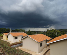 As 20 casas populares do conjunto habitacional erguido no bairro Jardim Planalto em Guaraniaçu, na região Oeste do Estado, serão entregues no começo de 2021. O empreendimento é uma parceria do Governo do Paraná, da Itaipu Binacional e da prefeitura do município e recebeu investimento de R$ 1.035.744,30. Ele se soma a projetos similares que estão em andamento em outros 15 municípios. - 02-12-2020 -  Foto: Jonathan Campos/ AEN