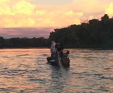 IAT apreende equipamentos de pesca ilegal nos rios Ivaí, Paraná e Piquiri