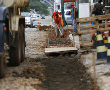 IPIRANGA - 02-12-2020 - OBRAS DE PAVIMENTAÇÃO NA CIDADE DE IPIRANGA - Foto: Jonathan Campos/ AEN