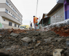 IPIRANGA - 02-12-2020 - OBRAS DE PAVIMENTAÇÃO NA CIDADE DE IPIRANGA - Foto: Jonathan Campos/ AEN