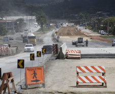 ALMIRANTE TAMANDARE  - 16-12-2020 -OBRAS DE DUPLICAÇÃO NA RODOVIA DOS MINERIOS - FOTO: JONATHAN CAMPOS/ AEN