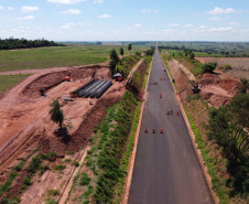 Governo realiza obras e investimentos robustos em infraestrutura - Foto: Geraldo Bubniak/AEN