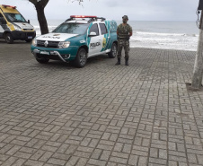 A estratégia de presença ostensiva e maciça da Polícia Militar nas ruas resultou na redução dos principais índices criminais durante os 15 primeiros dias do Verão Consciente 2020/2021 no Litoral.   -  Foto: Divulgação PMPR