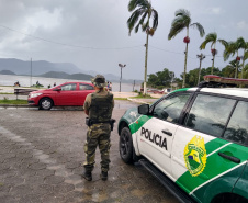 A estratégia de presença ostensiva e maciça da Polícia Militar nas ruas resultou na redução dos principais índices criminais durante os 15 primeiros dias do Verão Consciente 2020/2021 no Litoral.   -  Foto: Divulgação PMPR