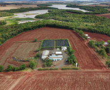  Está instalada em Pato Bragado, no Oeste do Paraná, a Unidade de Produção de Extratos da Sustentec Agricultores Associados. Trata-se de uma instituição que agrupa produtores e técnicos que tem por objetivo criar soluções para a promoção do desenvolvimento sustentável na cadeia produtiva de plantas medicinais.